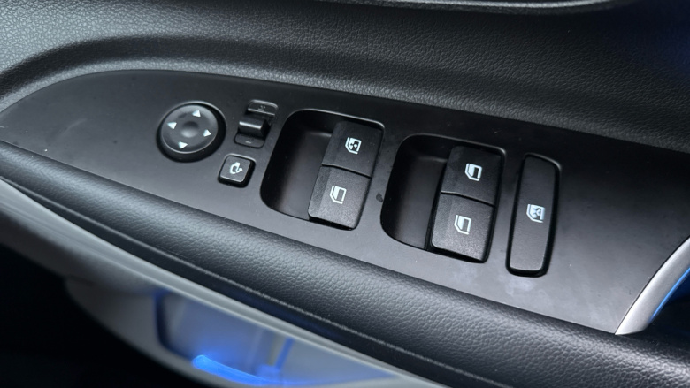 Hyundai i20 1.0T GDi 48V MHD SE Connect 5dr Petrol Hatchback